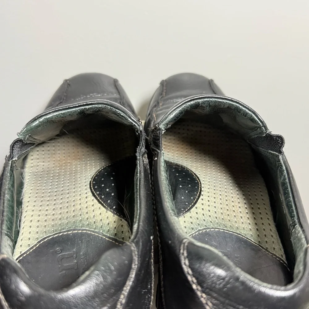 Born Men's Black Leather Size 9 Slip-On Shoes